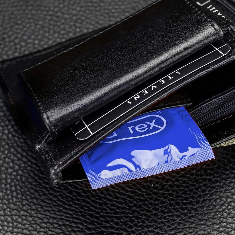 Vyriška odinė piniginė Stevens PREMIUM, juoda, su RFID apsauga 02-8888-R