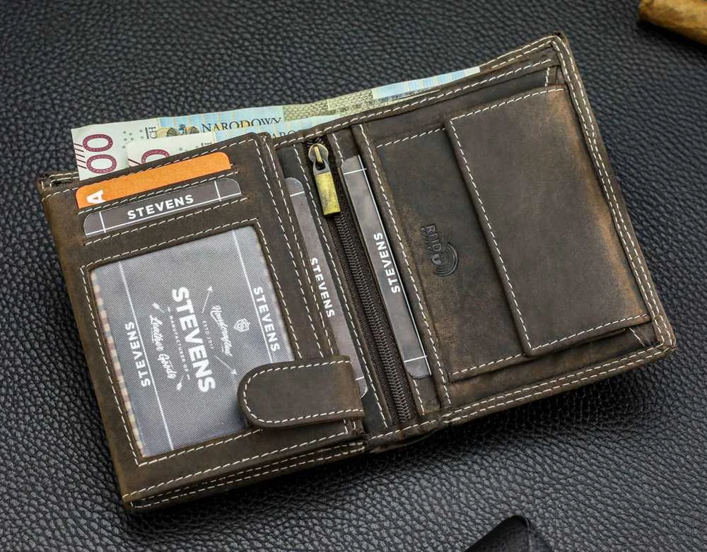 Vyriška odinė piniginė Stevens su RFID apsauga rudos spalvos