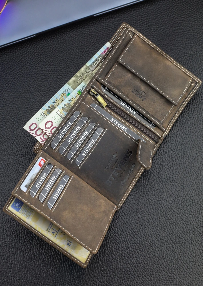 Vyriška odinė piniginė Stevens su RFID apsauga rudos spalvos