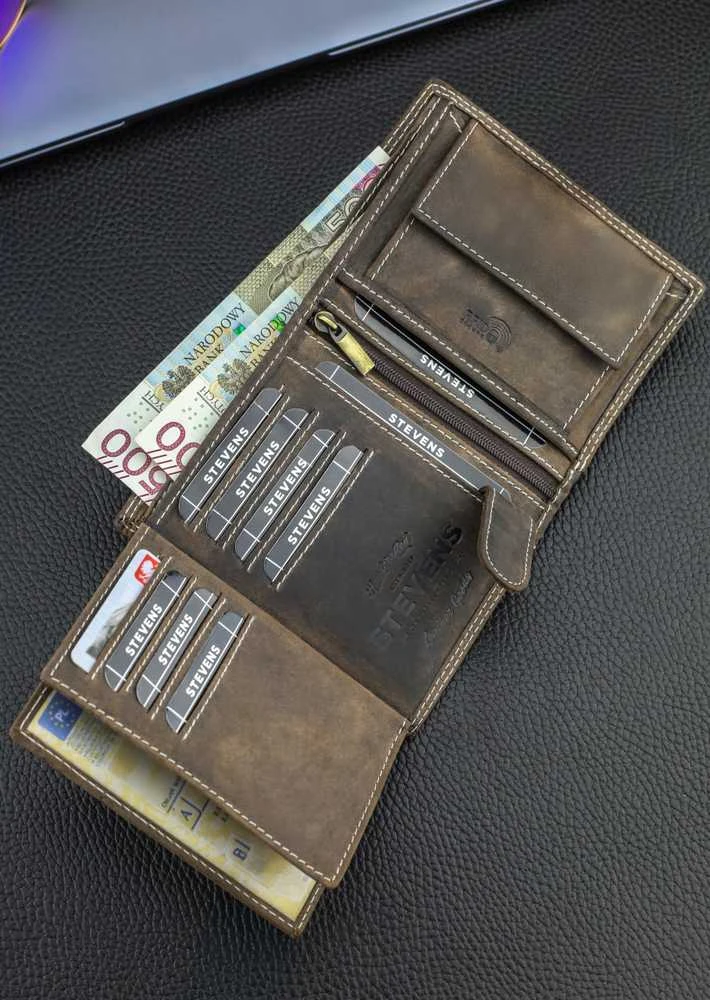 Vyriška odinė piniginė Stevens su RFID apsauga rudos spalvos