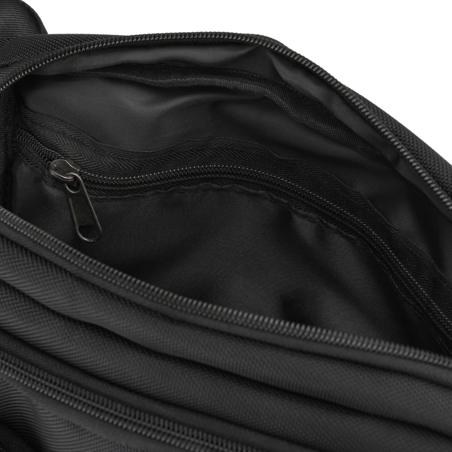 Vyriška „Peterson“ lengva juoda crossbody rankinė per petį su užtrauktuku, iš tekstilės