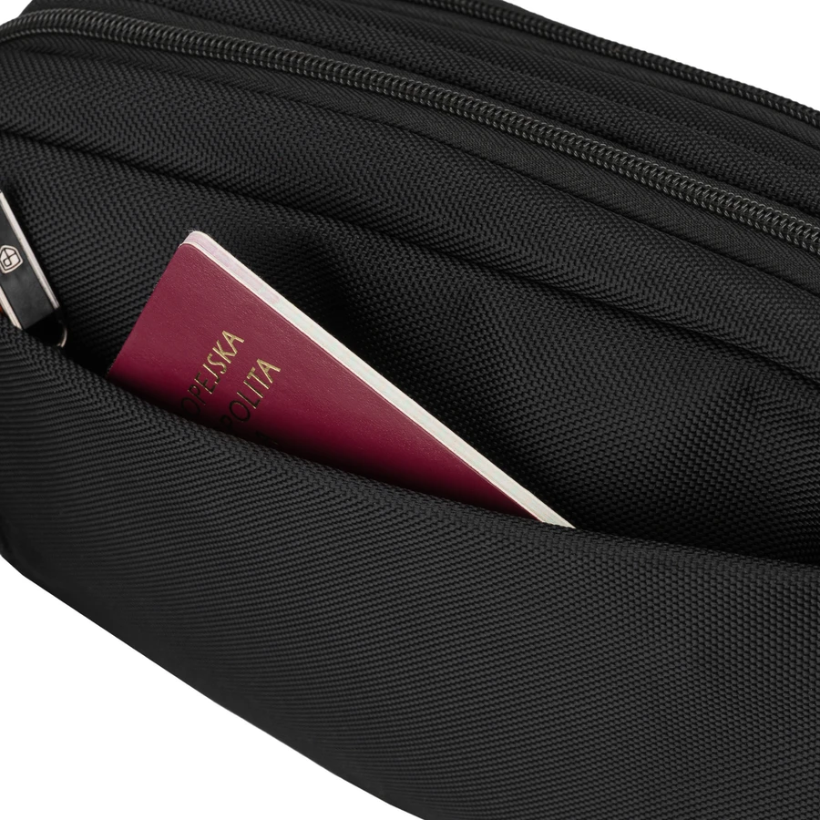 Vyriška „Peterson“ lengva juoda crossbody rankinė per petį su užtrauktuku, iš tekstilės