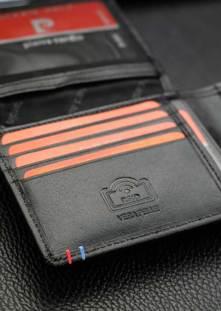 Vyriška piniginė Pierre Cardin, su RFID apsauga, odinė A6088606