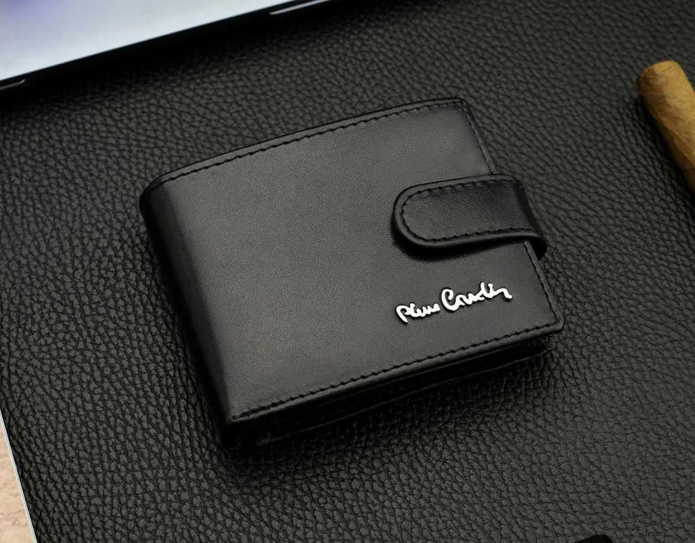 Vyriška piniginė Pierre Cardin, su RFID apsauga, juoda odinė A5288206