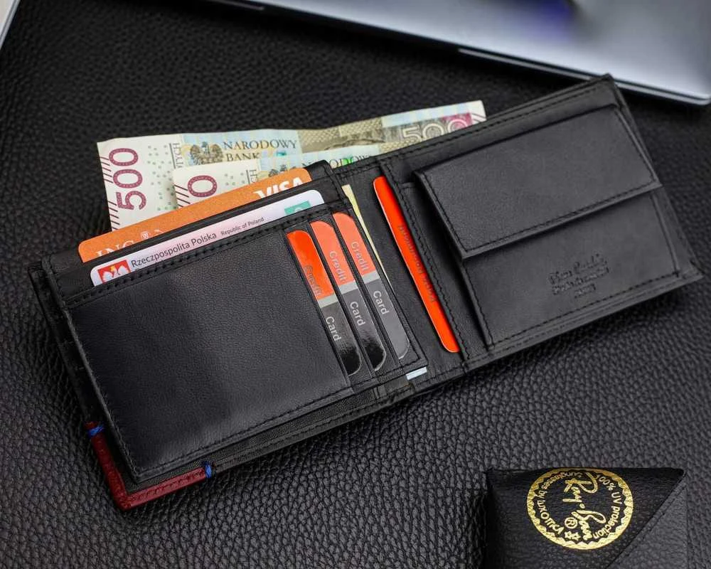 Vyriškas rinkinys Pierre Cardin: odinė piniginė ir dvipusis diržas, juodas/rudas 75T8806BR