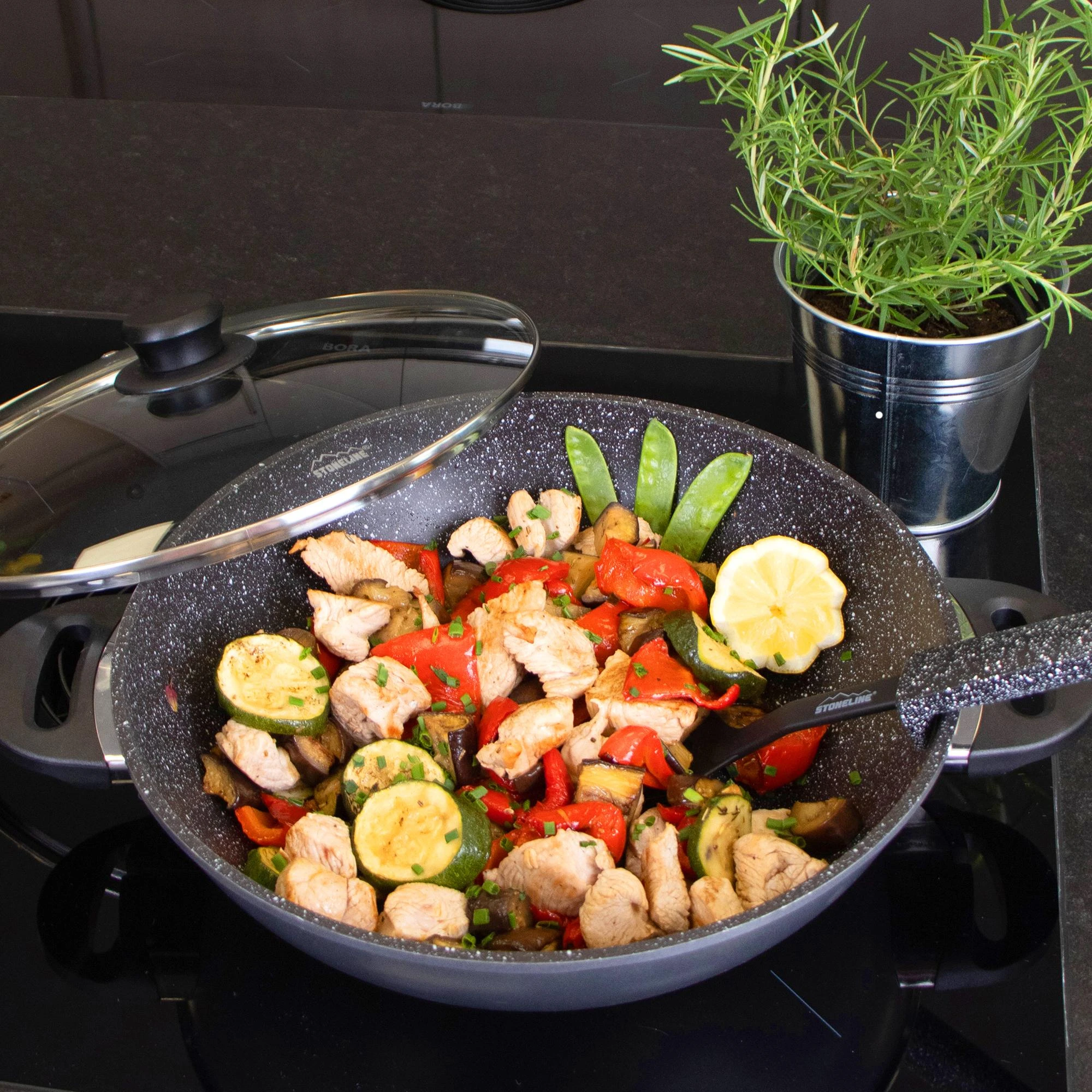 Stoneline Future pan 14868 Wok, Diameter 32 cm, Suitable for induction hob, Lid included, Fixed handle, Anthracite