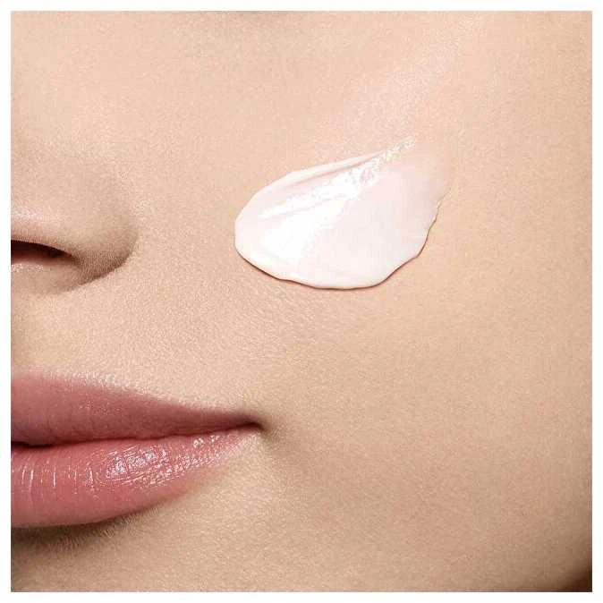 Clarins Nutri-Lumiere Jour Revitalizing Day Kreminis, 50 ml