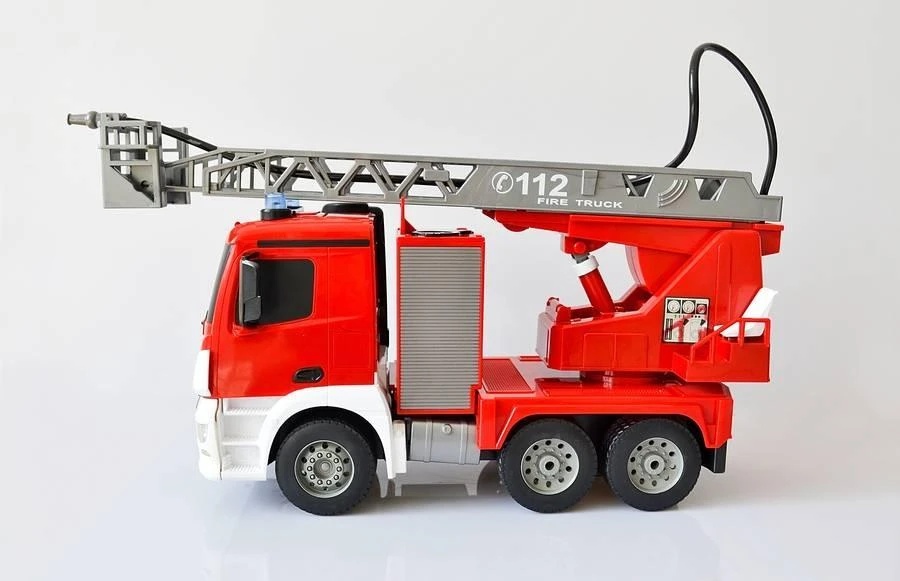 Double Eagle DOUBLEEAGLE 1:20 Mercedes-Benz Antos valdomas gaisrinis automobilis, E527-003