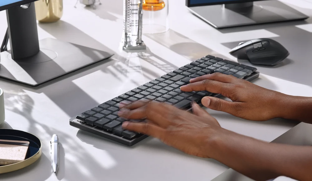 Belaidė klaviatūra Logitech MX MECHANICAL, išdėstymas: Vokiečių (Qwertz), "Tactile Quiet", pilkos spalvos