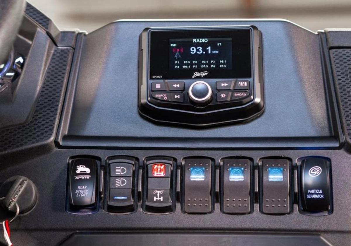 Automagnetola Stinger, SPXM1 USB MP3 magnetola su AUX įėjimu, Bluetooth