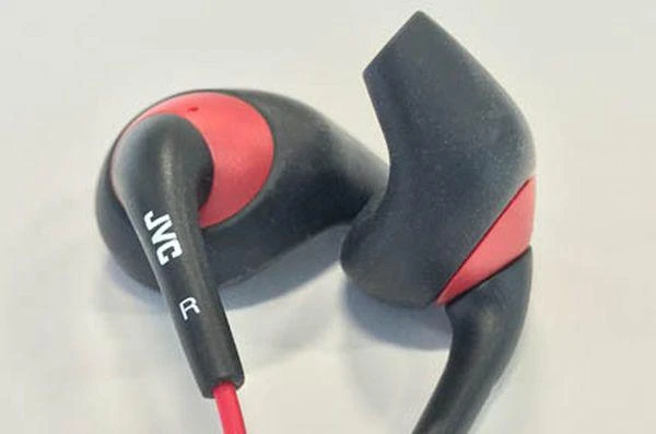 JVC sportinės ausinės su ergonomiška įstatoma forma