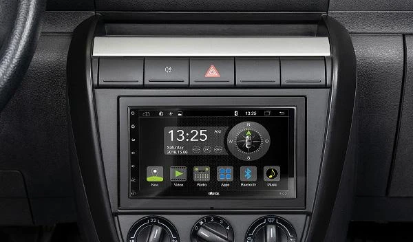 Radical R-D211 multimedija automobilio skydelyje