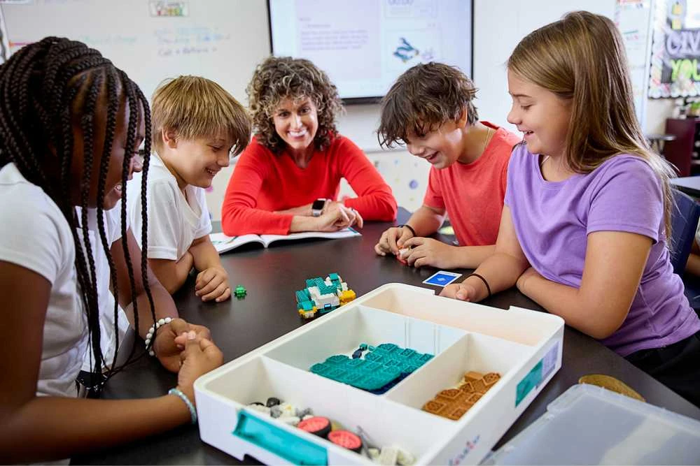 LEGO Education mokslo rinkinys: 4–6 klasės