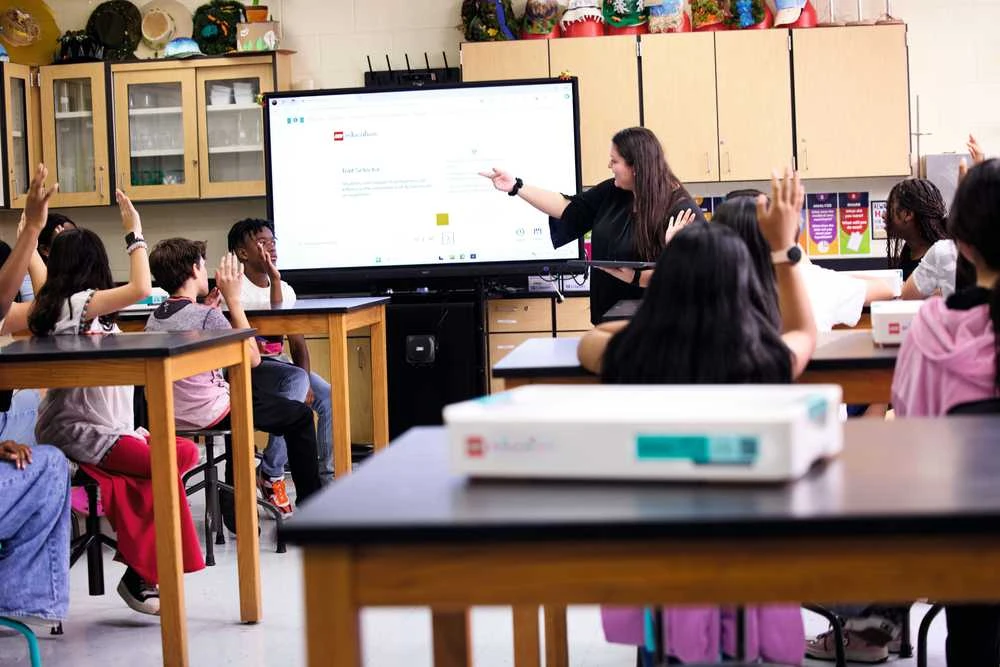 LEGO Education mokslo rinkinys: 7–9 klasės
