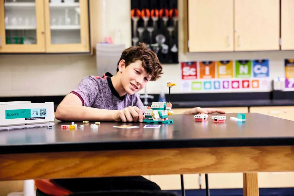 LEGO Education mokslo rinkinys: 7–9 klasės