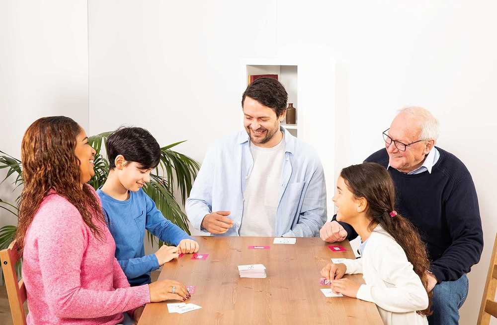 Ravensburger kortų žaidimas „That's Not a Hat“, 3–8 žaid., nuo 8 m.