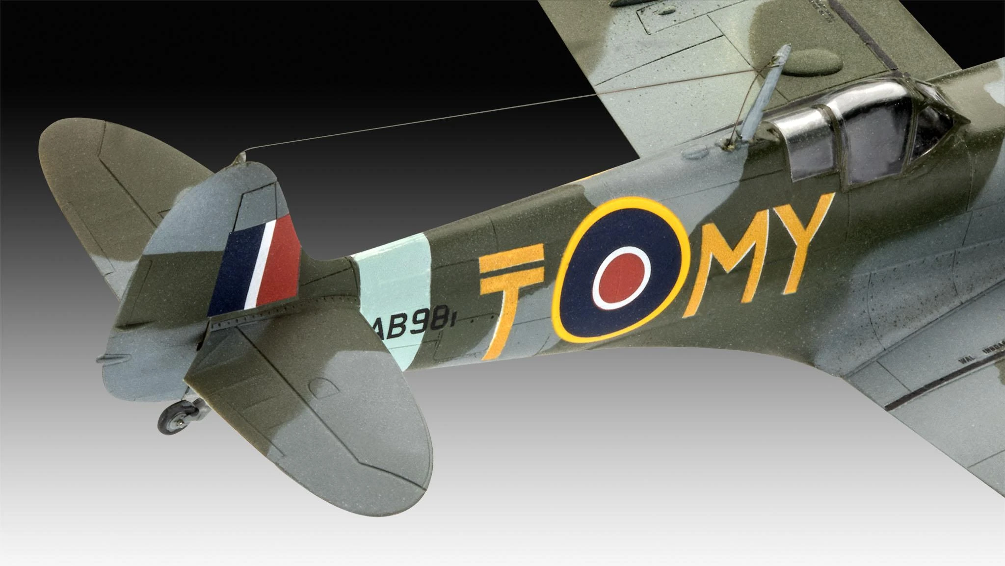 Revell kovinis rinkinys: Messerschmitt Bf 109G-10 & Spitfire Mk.V 1/72 (03710)