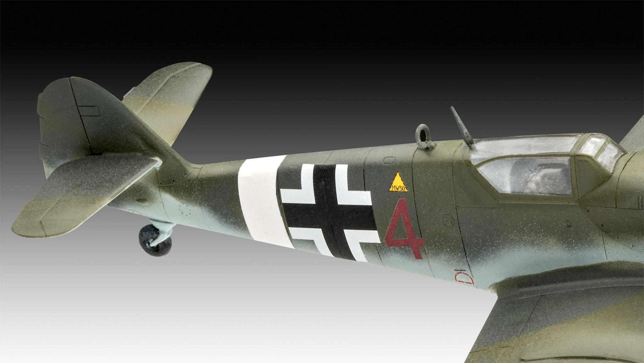 Revell kovinis rinkinys: Messerschmitt Bf 109G-10 & Spitfire Mk.V 1/72 (03710)