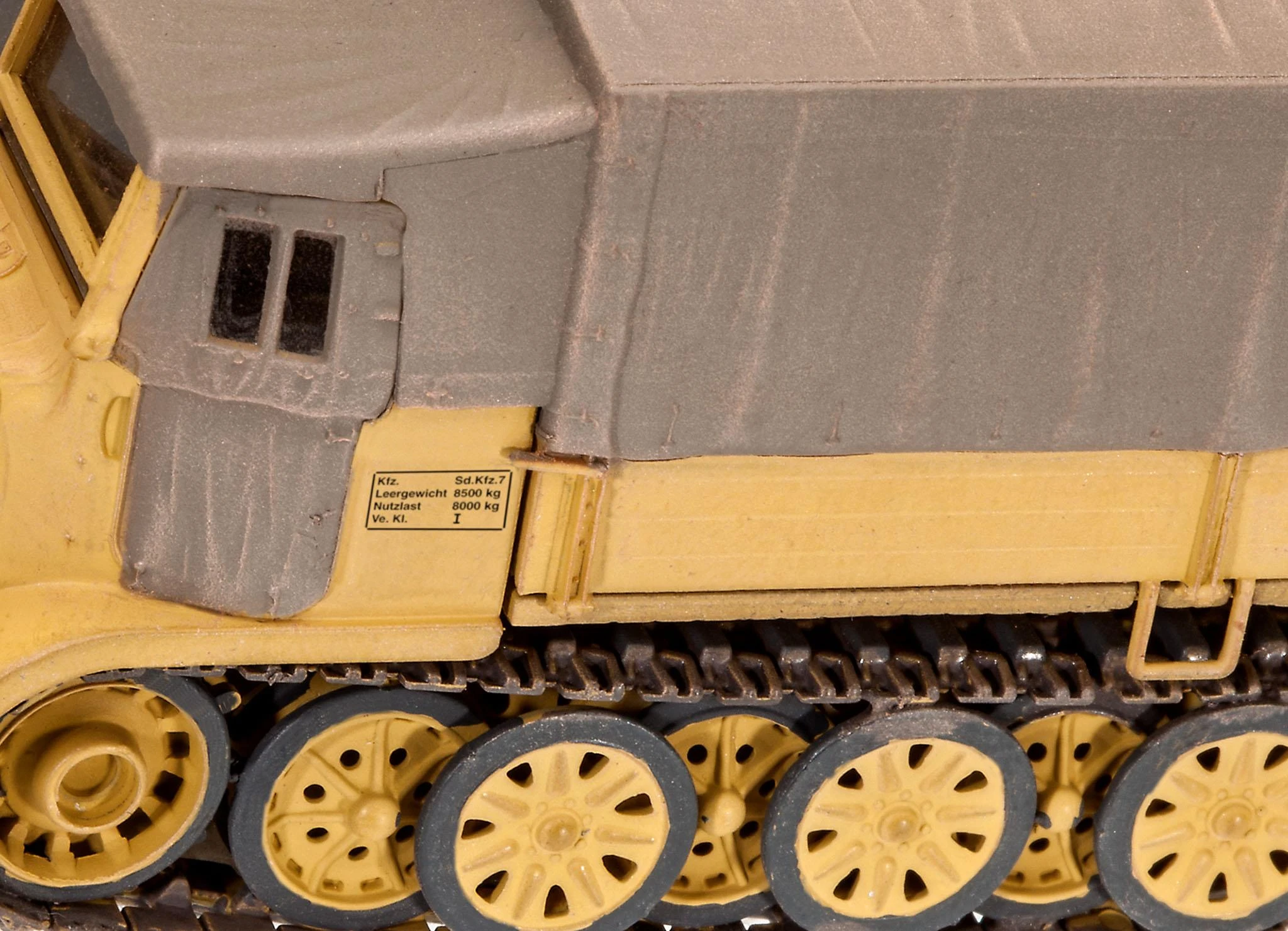 Revell Sd.Kfz. 7 (vėlyva gamyba) Mastelis: 1:72