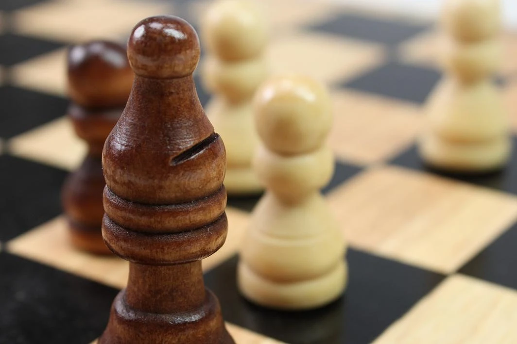 Tactic Šachmatai (metalinėje dėžutėje)