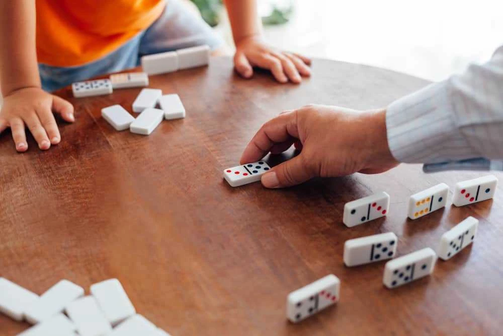 Tactic Stalo žaidimas „Domino Double 6"