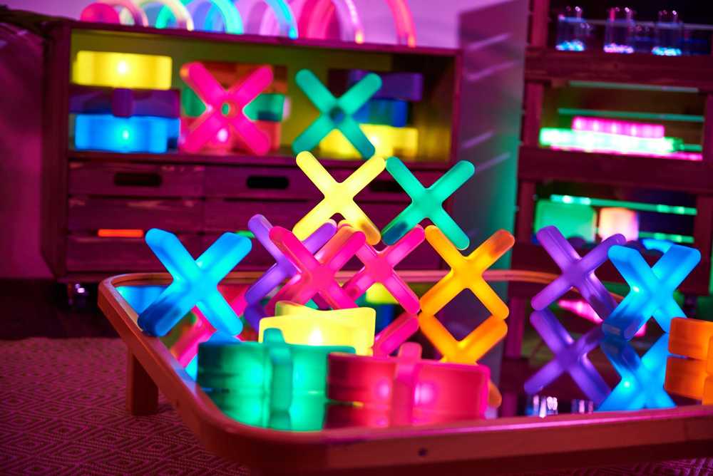 TTS Glow Crosses maži 12 vnt.