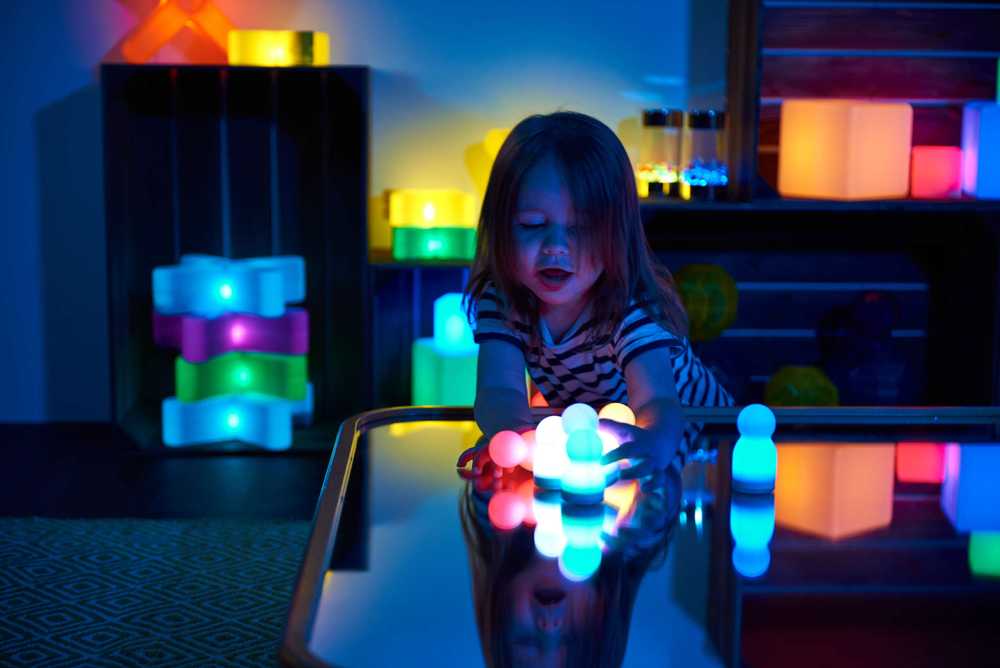 TTS Glow People 6 vnt.