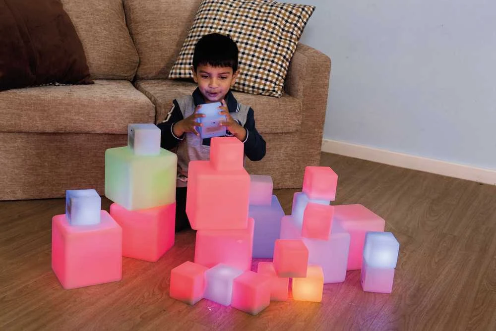 TTS Sensory ICT Glow konstruktoriaus kaladėlės, 12 vnt.