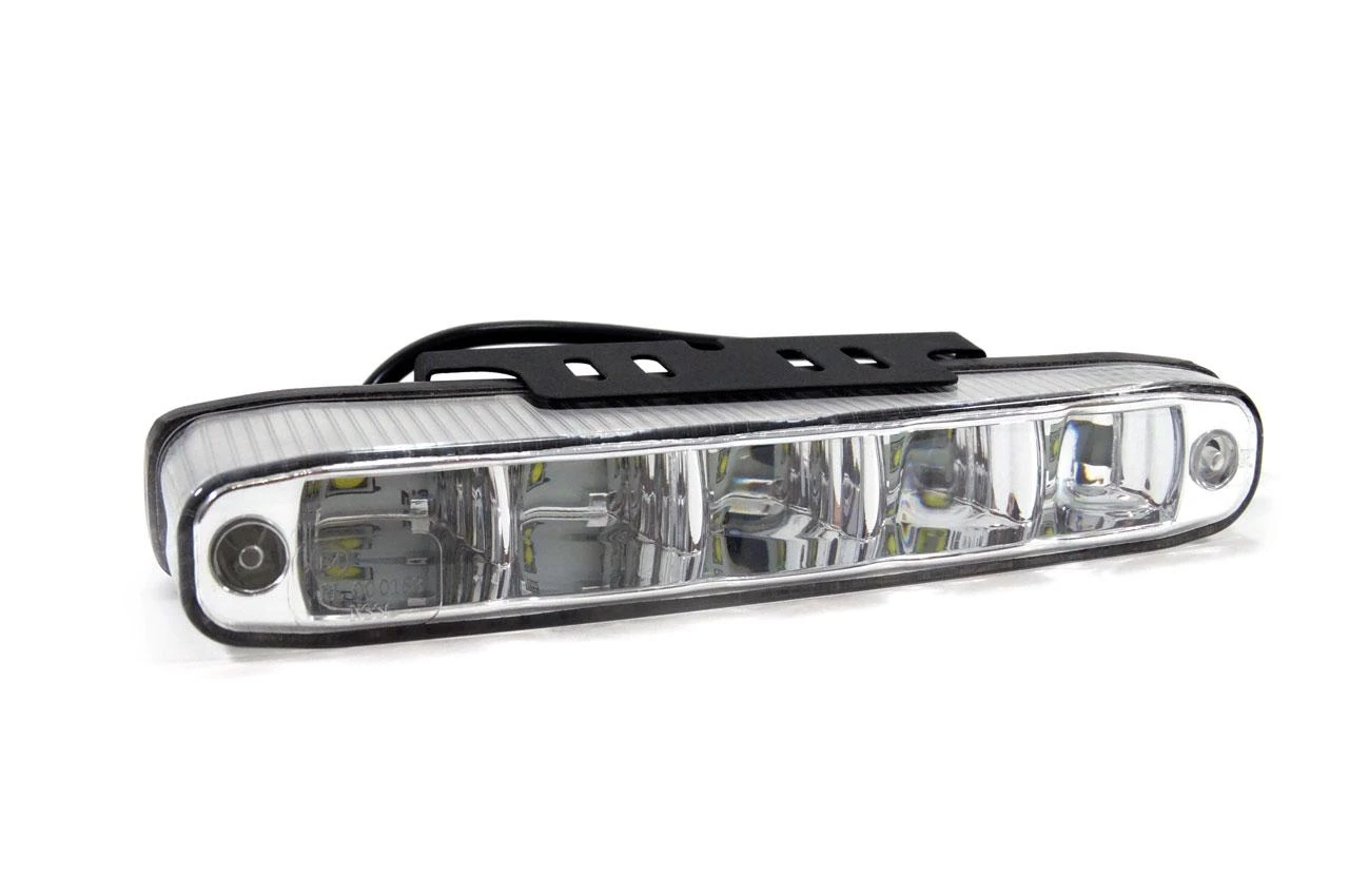 Amio DRL 506HP žibintas su tvirtinimo laikikliu