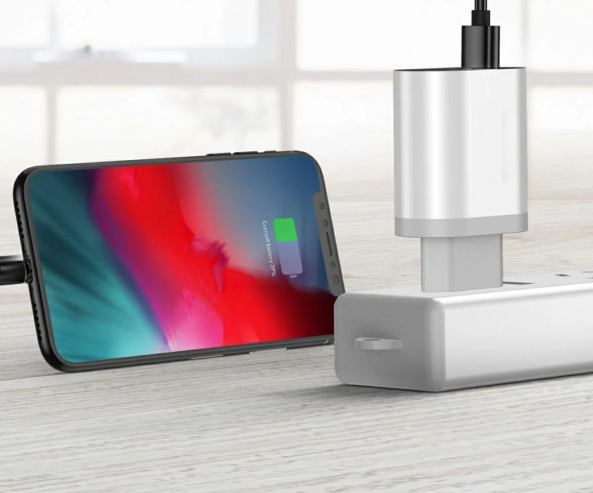 Plp37F Tinklo laidas Tinklo įkroviklis. usb, greitas, 18w baltas