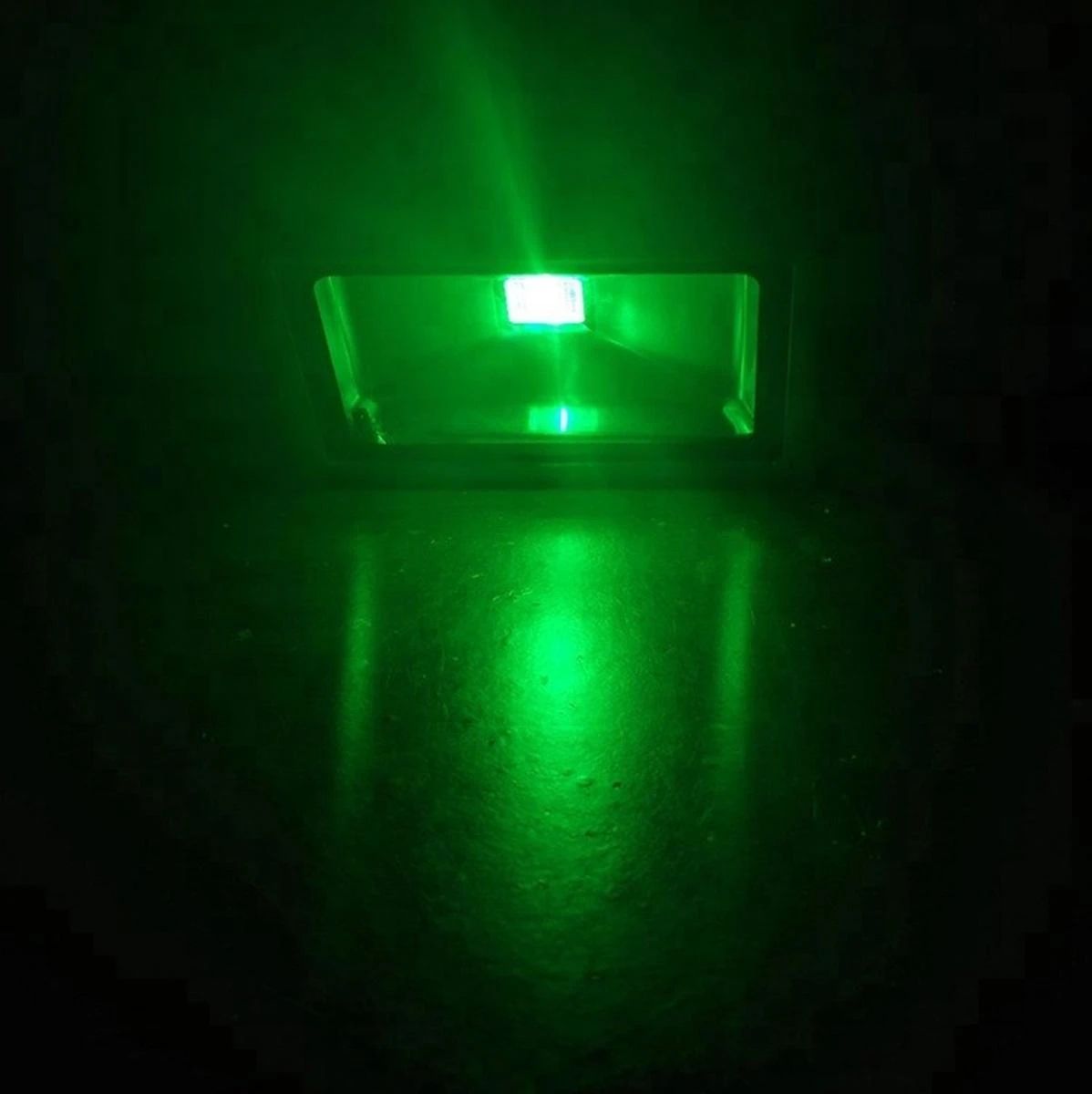 ATL 10W Prožektorius, 120°, keičiantis spalvas, su pulteliu (IR)