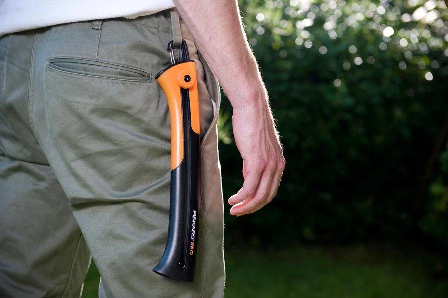 Fiskars Xtract™ sodo pjūklas (L) SW 75