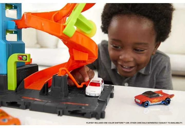 Mattel Hot Wheels rinkinys „Bokštinė automobilių plovykla“
