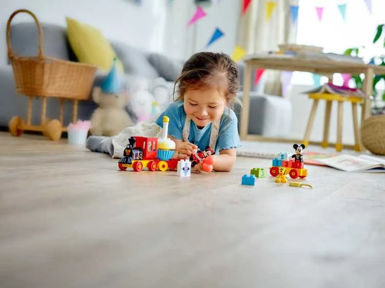 Lean Toys Geltonas dviaukštis autobusas 1:16