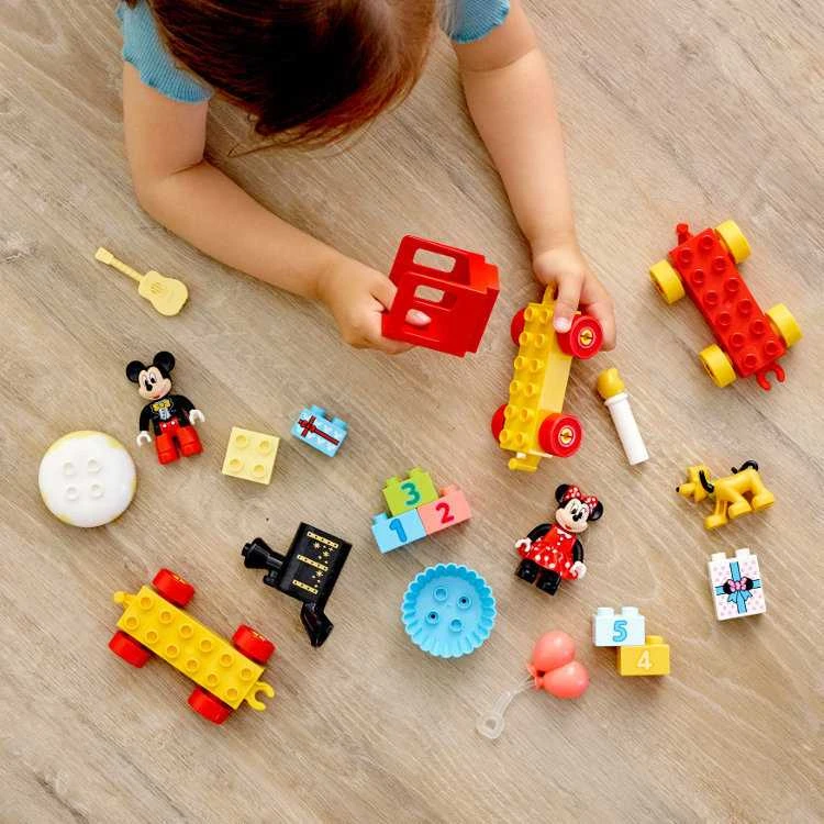 Lean Toys Geltonas dviaukštis autobusas 1:16
