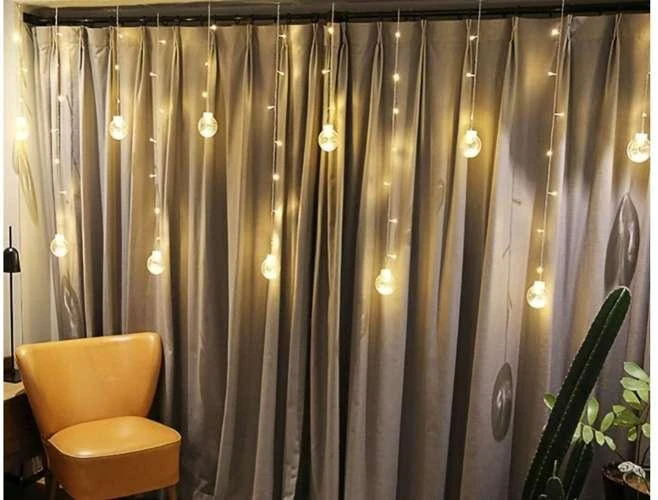 Iso Trade Nuotoliniu būdu valdoma LED lempučių girlianda - užuolaida (108 LED, šiltai balta)