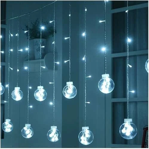 Iso Trade Apvalių lempučių girlianda užuolaida 108LED USB - šaltai balta
