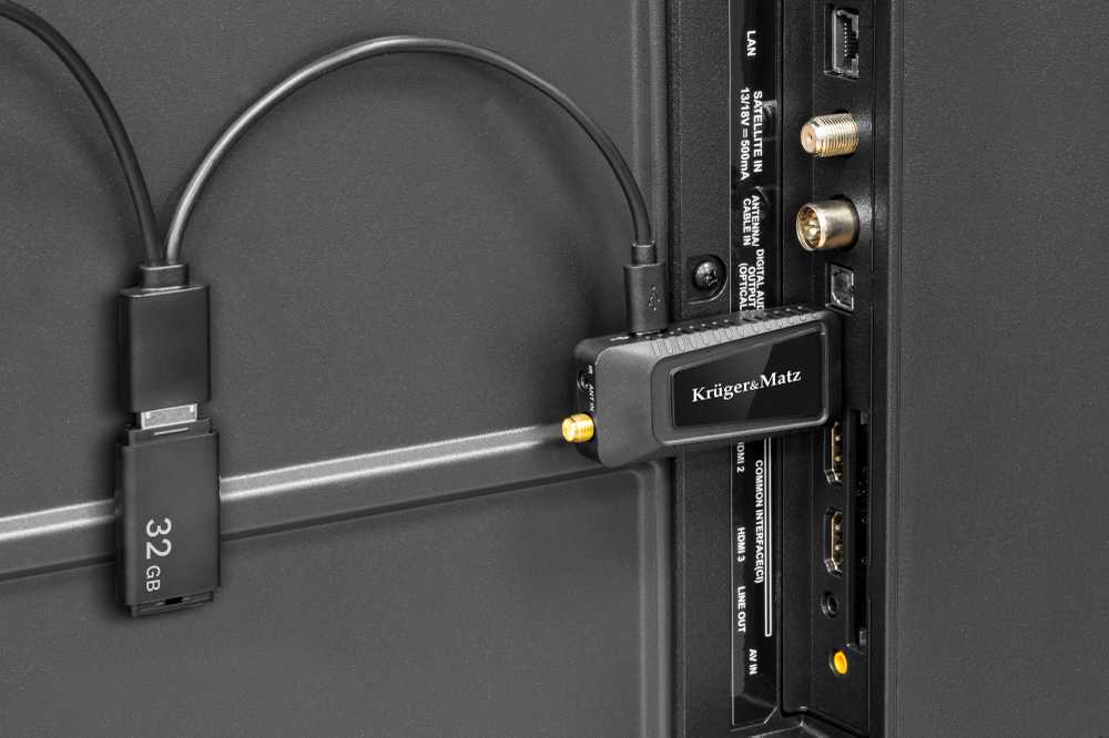 Kruger & Matz DVB-T2 HEVC H.265 mini imtuvas per HDMI
