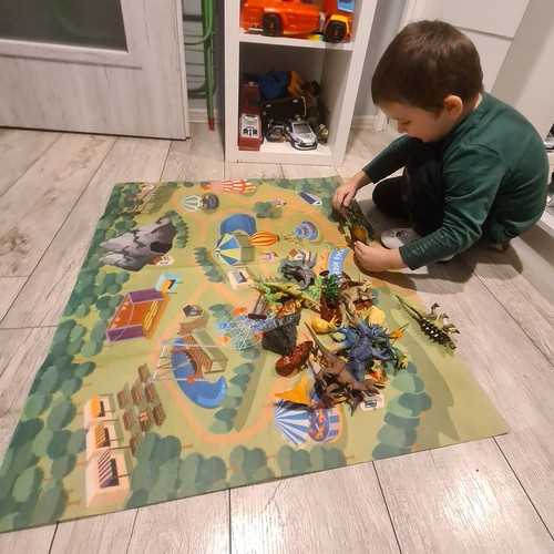 Dinozaurų figūrėlės su kilimėliu Kruzzel