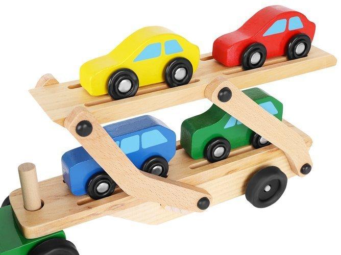 Kruzzel Medinis autovežis su mašinėlėmis