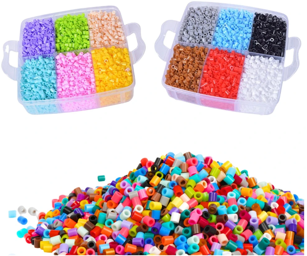 Lean Toys 9000 dalių karoliukų rinkinys su dėklu ir šablonais