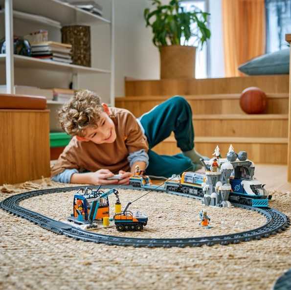 LEGO® Klocki Miesto blokai Arkties tyrinėtojų poliarinis ekspresas 60470