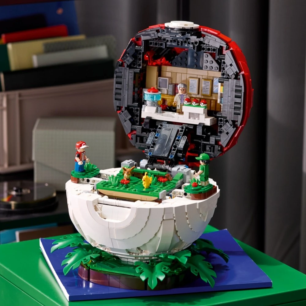 LEGO® Klocki pokemon kultowy pokéball su trenerami 72154