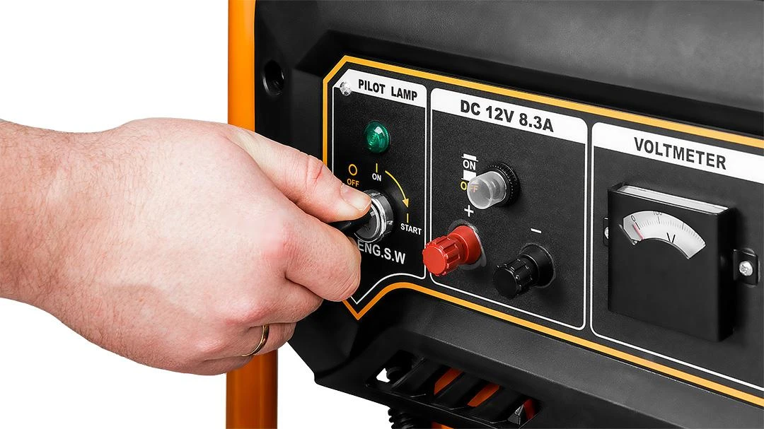 Elektros generatorius NEO TOOLS 04-730 (2,8-3 kW) su ratukais