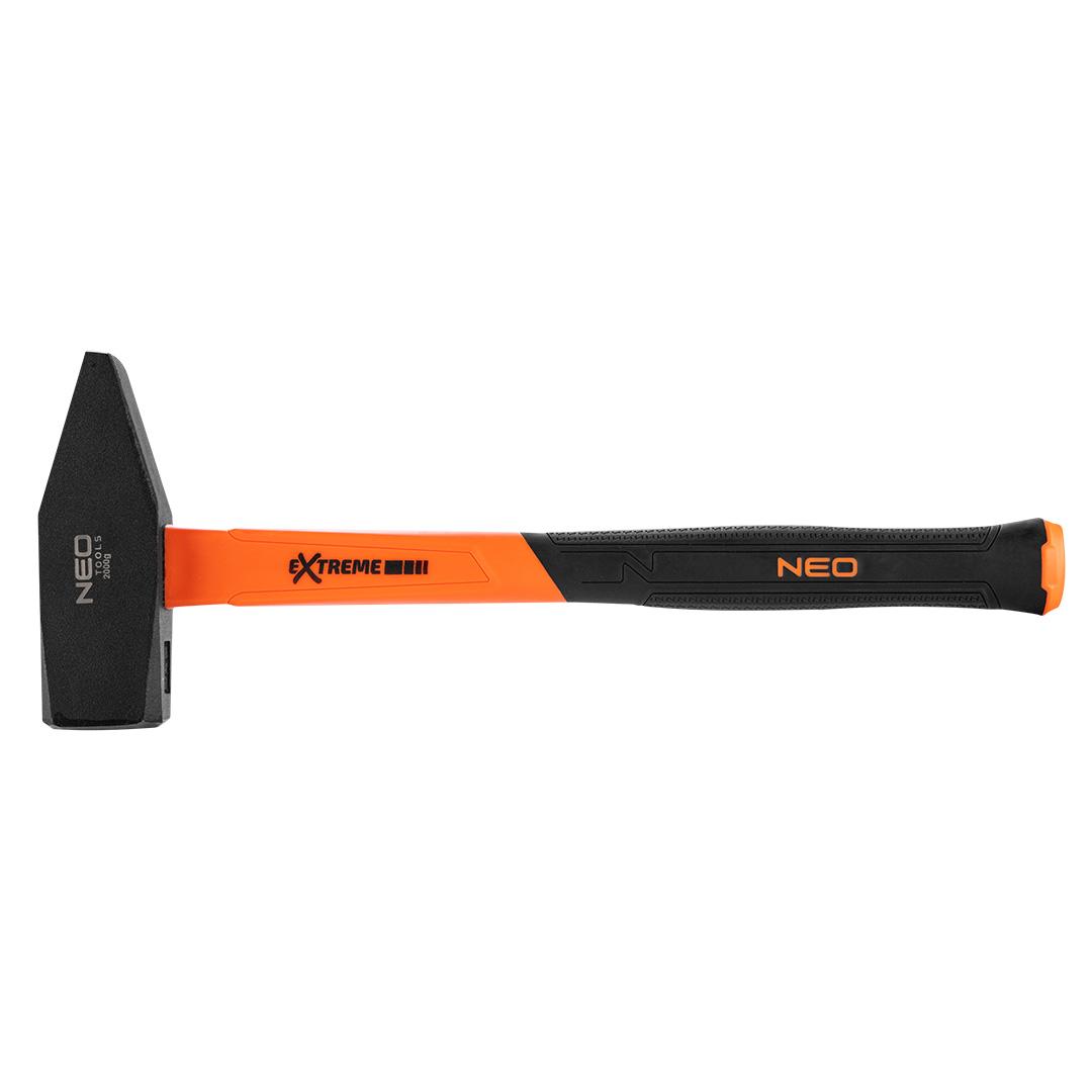 Mechaniko platukas NEO 2000 g, stiklopluošto rankena