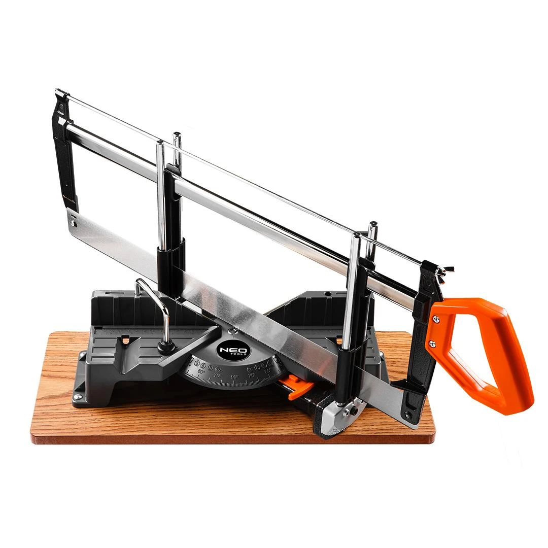 Neo Tools Kampinis pjūklas 600 mm