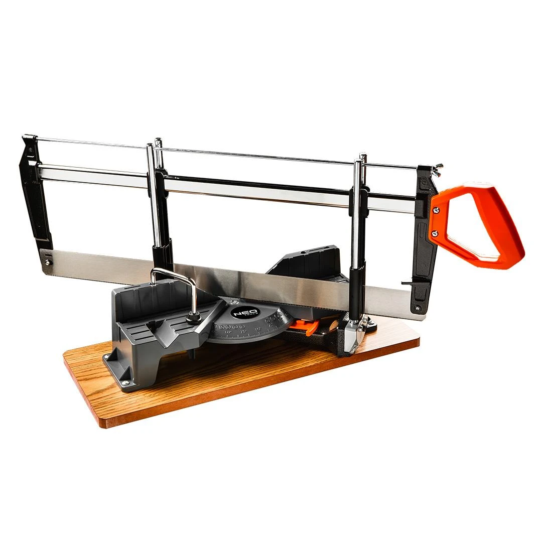 Neo Tools Kampinis pjūklas 600 mm