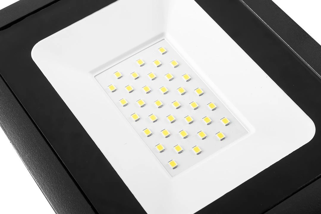 SMD reflektorius 50W 4250 lm 230V
