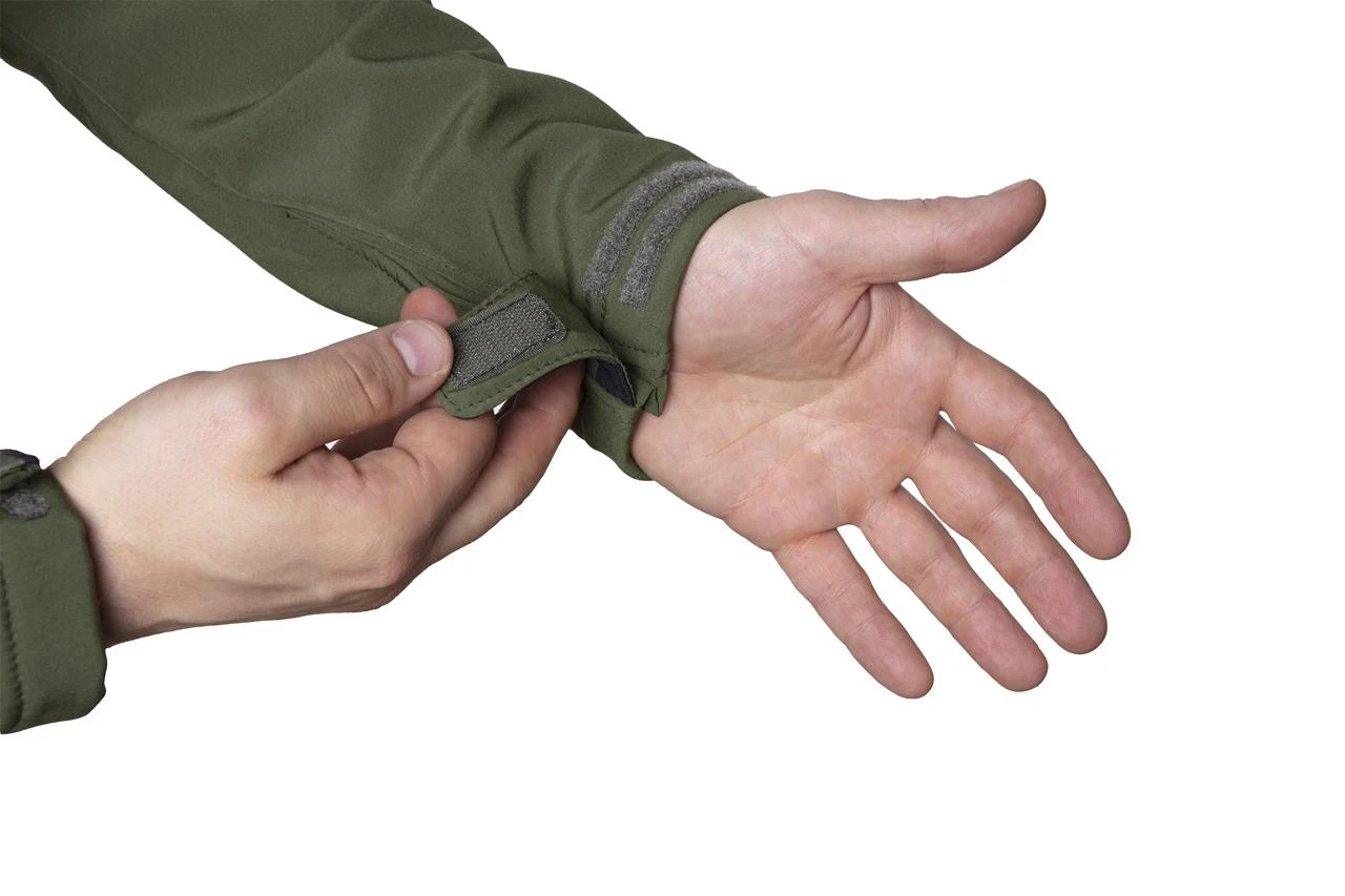 Kurtka Striukė CAMO softshell striukė, L dydis