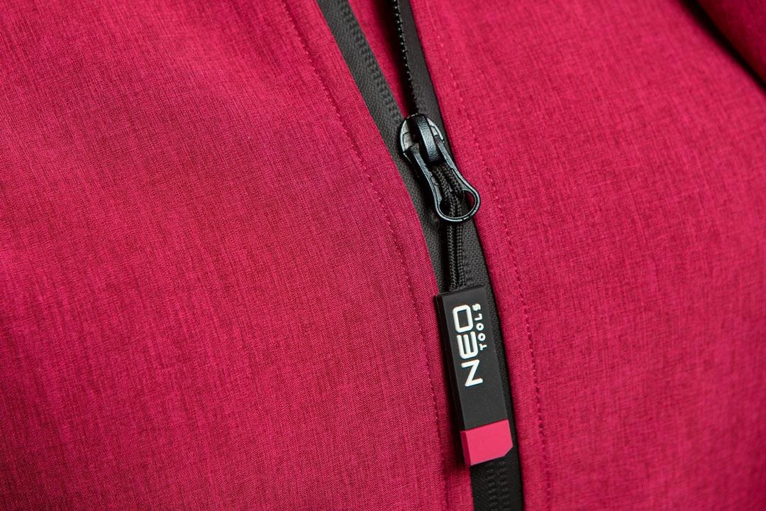 Kurtka Striukė Moteriška softshell striukė, S dydis
